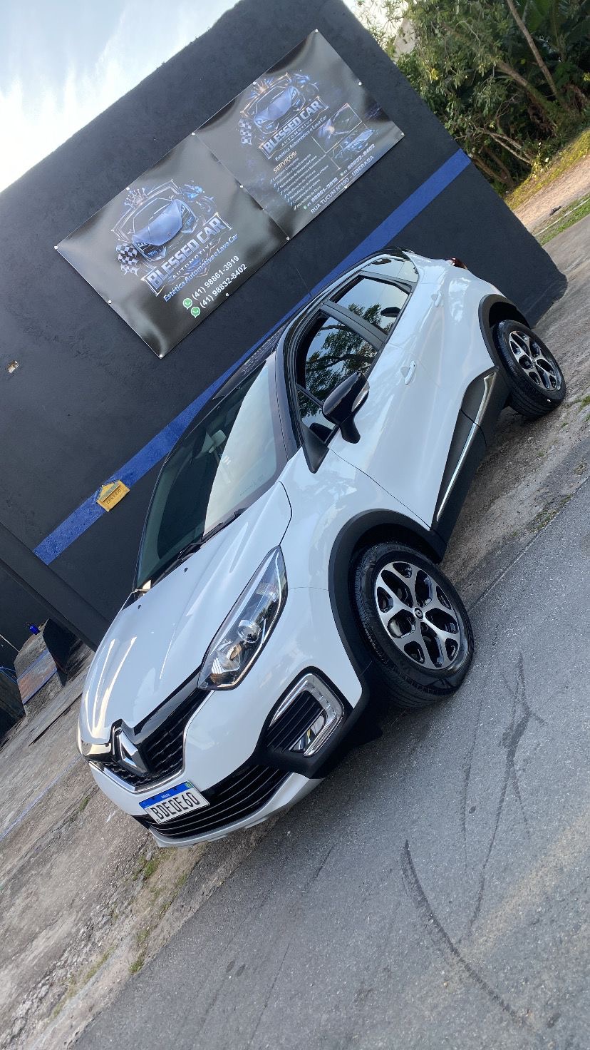 Renault Captur — Lavagem Premium